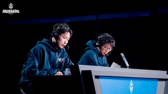 11月22日巅峰战舰秋季赛开战!全新2.0版本首秀 11月22日巅峰战舰秋季赛开战!全新2.0版本首秀