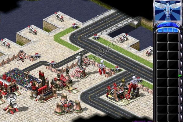 红色警戒2尤里的覆灭怎么通关？