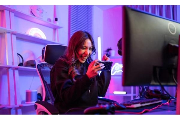 全球游戏玩家平均年龄逼近41岁：女性玩家比例攀升至48%，中年群体成主力军