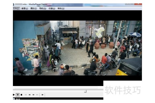 如何设置暴风影霸的框架为拉伸以填充窗口？