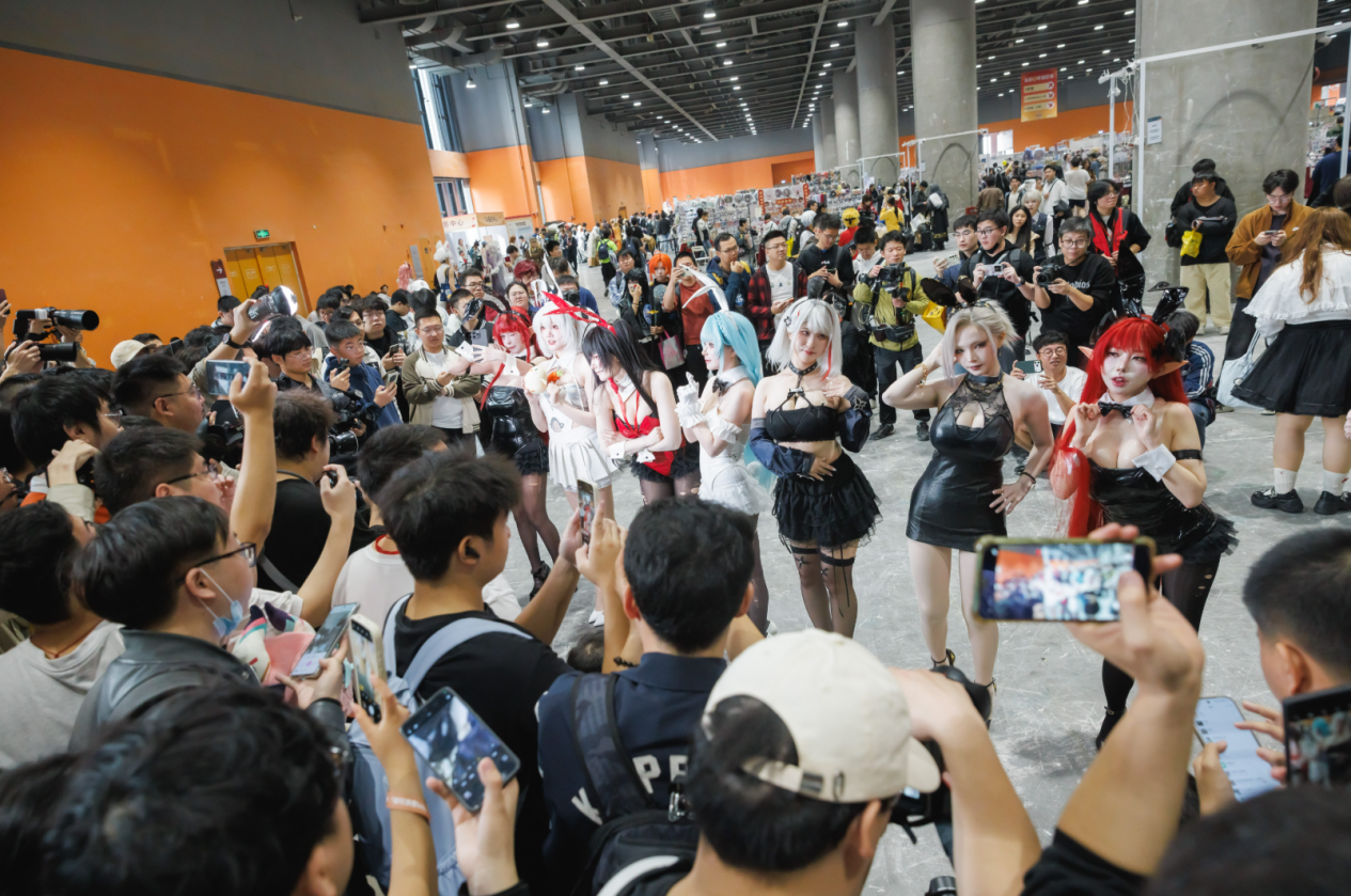 《碧蓝航线》2026冬日快闪点燃玩家热情 《碧蓝航线》2026冬日快闪点燃玩家热情