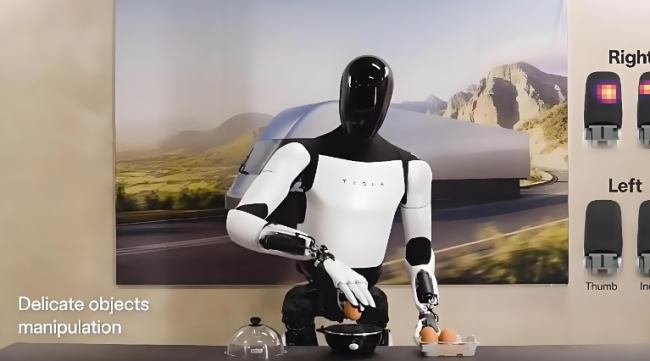 马斯克谈人形机器人 Optimus计划2027年底推向平民市场 马斯克谈人形机器人 Optimus计划2027年底推向平民市场