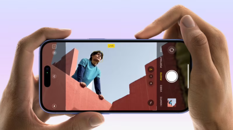 Phone 18 Pro/Max 前瞻:摒弃灵动岛体验进一步升级 Phone 18 Pro/Max 前瞻:摒弃灵动岛体验进一步升级