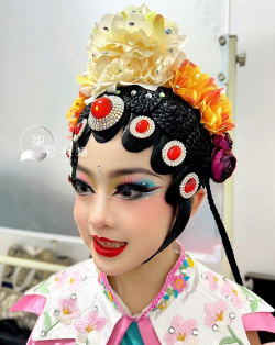 花旦化妆游戏怎么玩,体验国粹魅力,打造专属戏曲妆容 花旦化妆游戏怎么玩,体验国粹魅力,打造专属戏曲妆容