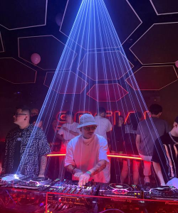 蹦迪mc还有什么游戏,现场互动玩法,气氛调动技巧 蹦迪mc还有什么游戏,现场互动玩法,气氛调动技巧