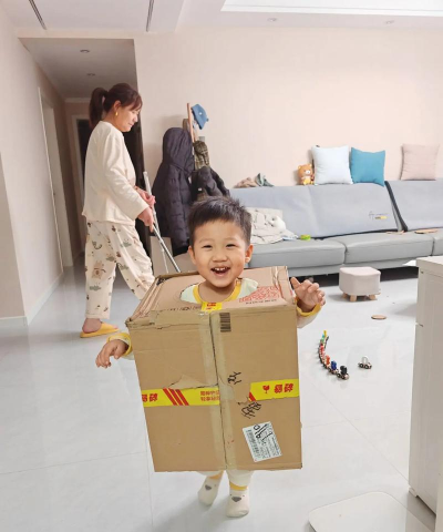 纸箱游戏,玩法多样,创意无限,激发孩子想象力 纸箱游戏,玩法多样,创意无限,激发孩子想象力