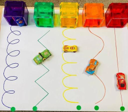 启蒙游戏汽车,激发孩子想象力,培养动手能力与创造力 启蒙游戏汽车,激发孩子想象力,培养动手能力与创造力