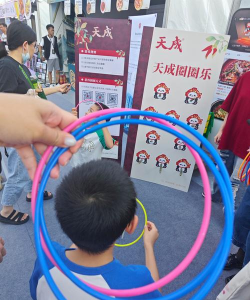 手脚按圆圈什么游戏,玩法简单,亲子互动乐趣多 手脚按圆圈什么游戏,玩法简单,亲子互动乐趣多