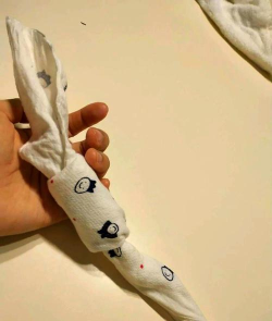 手帕可以做什么游戏,玩法多样,趣味无穷 手帕可以做什么游戏,玩法多样,趣味无穷