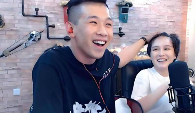 天佑以前玩儿什么游戏,直播风格,粉丝记忆点 天佑以前玩儿什么游戏,直播风格,粉丝记忆点
