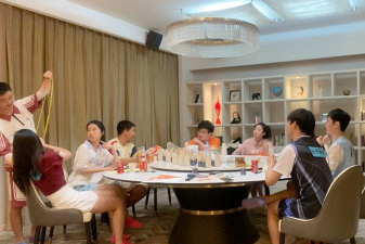 同学聚会玩什么游戏气氛好 同学聚会玩什么游戏气氛好