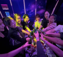 歌迷聚会玩什么游戏,创意互动嗨翻全场,经典歌曲点燃聚会氛围 歌迷聚会玩什么游戏,创意互动嗨翻全场,经典歌曲点燃聚会氛围