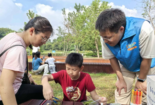 自然里面有什么游戏,探索户外乐趣,发现亲子互动新玩法 自然里面有什么游戏,探索户外乐趣,发现亲子互动新玩法