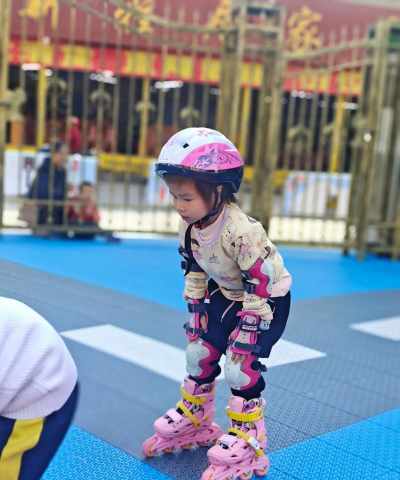 滑轮滑能玩什么游戏,解锁多样玩法,体验速度与技巧的乐趣 滑轮滑能玩什么游戏,解锁多样玩法,体验速度与技巧的乐趣