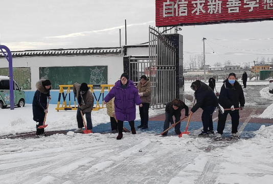 爷爷扫雪游戏怎么玩,掌握基本操作,体验温馨乐趣 爷爷扫雪游戏怎么玩,掌握基本操作,体验温馨乐趣