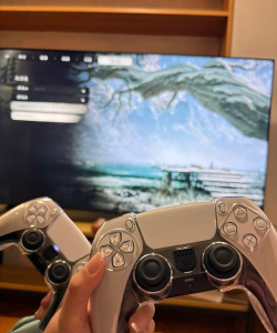 支持游戏手柄的手游,提升操作体验,畅享大屏乐趣 支持游戏手柄的手游,提升操作体验,畅享大屏乐趣