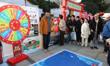 卖灯笼是什么游戏,玩法简单,适合多人互动 卖灯笼是什么游戏,玩法简单,适合多人互动