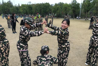 在家玩亲子游戏,增进亲子关系,提升家庭乐趣 在家玩亲子游戏,增进亲子关系,提升家庭乐趣