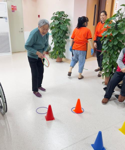 2026有没有老年人坐着的互动游戏分享 2026有没有老年人坐着的互动游戏分享