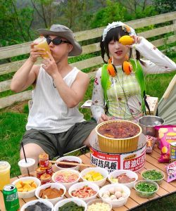 草地露营游戏怎么玩,轻松上手攻略,亲子互动乐趣多 草地露营游戏怎么玩,轻松上手攻略,亲子互动乐趣多