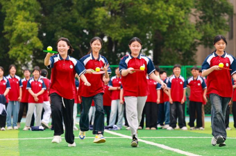 初中生玩什么游戏 初中生玩什么游戏