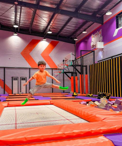 蹦蹦床怎么玩 蹦蹦床怎么玩