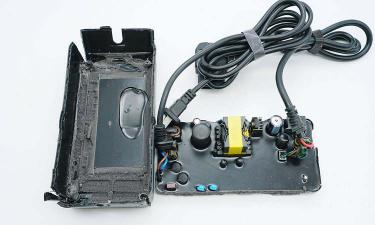 充电器怎么拆开,安全拆解步骤,内部结构解析 充电器怎么拆开,安全拆解步骤,内部结构解析