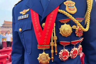 勋章怎么戴 勋章怎么戴