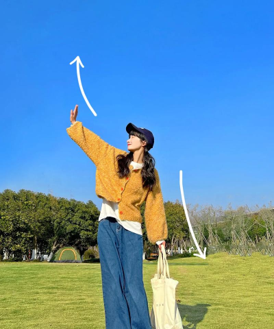 草地上怎么拍照,姿势构图全攻略,拍出自然唯美大片 草地上怎么拍照,姿势构图全攻略,拍出自然唯美大片